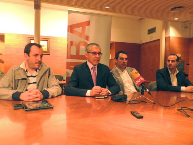 D'esquerra a dreta: Josep Maria Basses, Joan Ramon Alabart (director del màster), Javier Garrido i Jorge Ruiz 